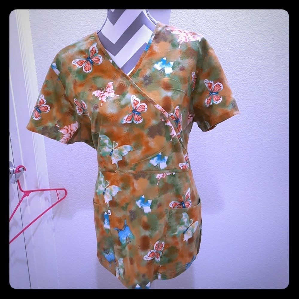 Scrub top